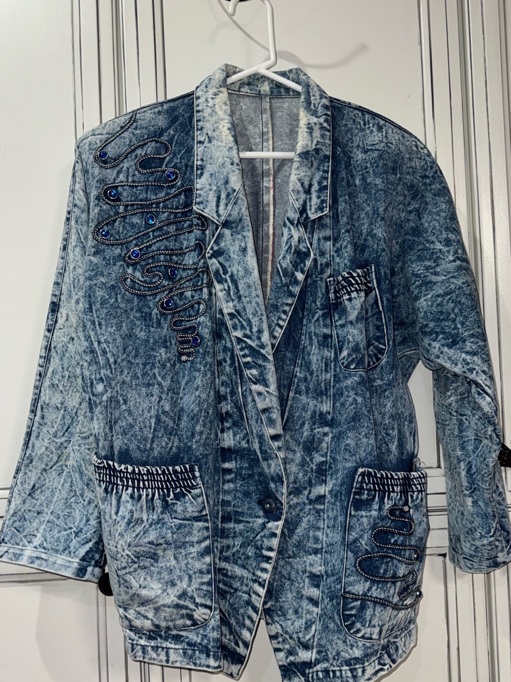Vintage 80’s light acid wash denim blinged jean blazer jacket beautiful detail